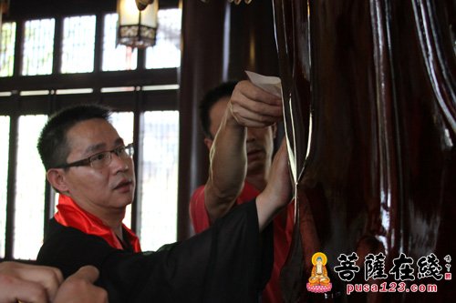 观音-上海宁国禅寺观世音菩萨贴金法会圆满