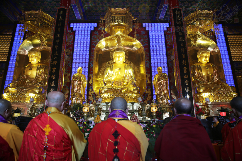 【高清图集】内蒙古包头清净寺举行大雄宝殿落成全堂佛像开光暨超进