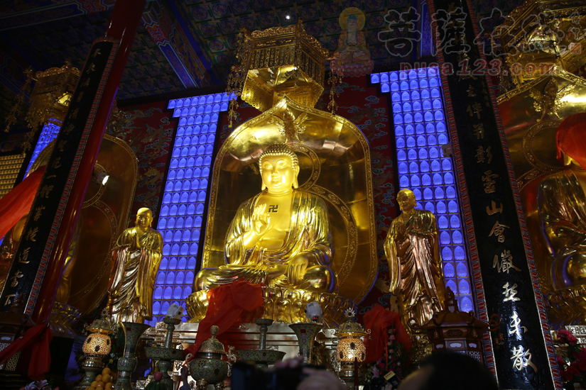 【高清图集】内蒙古包头清净寺举行大雄宝殿落成全堂佛像开光暨超进