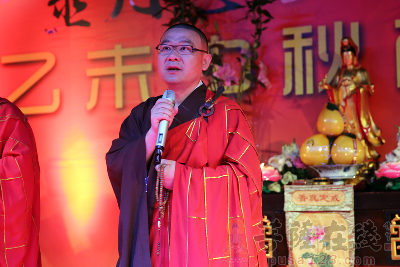               大熙法师送上中秋