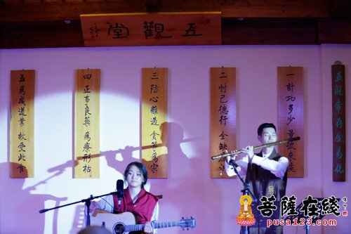 佛教-太仓市同觉寺举行“中秋·梵呗”慈善晚会