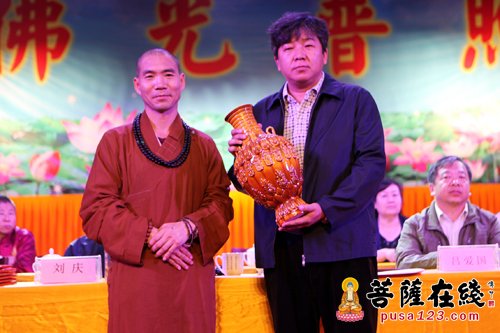 淄博小楷协会书佛经百人展暨庆祝普照寺书画院成立二周年活动举行