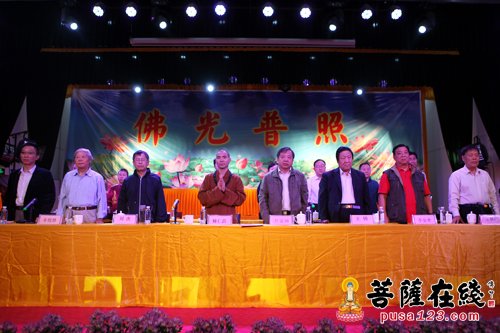 淄博小楷协会书佛经百人展暨庆祝普照寺书画院成立二周年活动举行