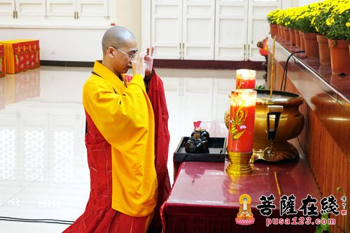 佛教-照慧法师应邀赴宝陀讲寺作《佛弟子的礼仪素养之道》专题讲座