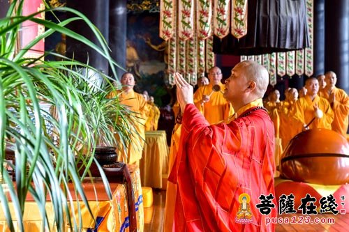峨眉山-峨眉山佛协祈祷和平法会暨第十次代表会议召开