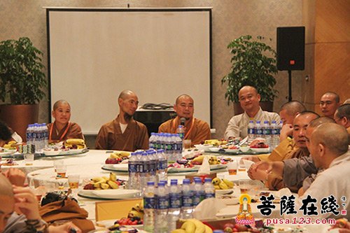 佛教-闽南佛学院第五届同学会联谊会在厦门国际会议中心海棠厅举行