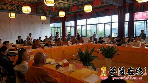 佛教-江苏海安广福禅寺举办扎染艺术壁画《海会胜境》画稿研讨会