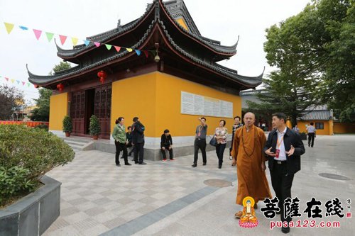 佛教-江苏海安广福禅寺举办扎染艺术壁画《海会胜境》画稿研讨会