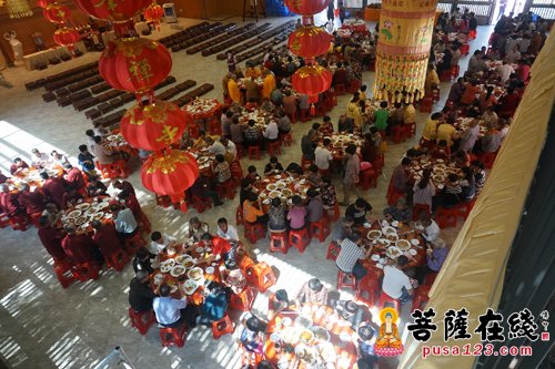 佛教-南安佛协重阳节感恩活动在福建南安雪峰禅寺举行