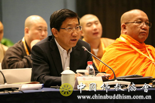 佛教-中国佛教协会九届一次常务理事会会议在无锡灵山召开
