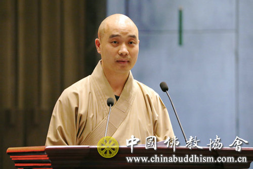 佛教-中国佛教协会九届一次常务理事会会议在无锡灵山召开