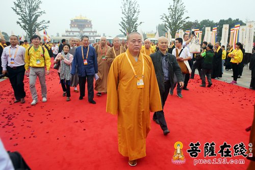 佛教-高僧云集 第四届世界佛教论坛52个国家代表嘉宾入场