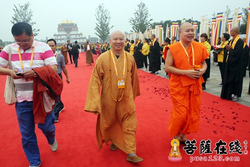 佛教-高僧云集 第四届世界佛教论坛52个国家代表嘉宾入场