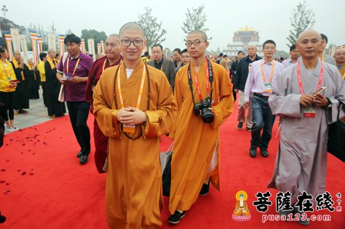 佛教-高僧云集 第四届世界佛教论坛52个国家代表嘉宾入场