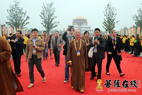 佛教-高僧云集 第四届世界佛教论坛52个国家代表嘉宾入场