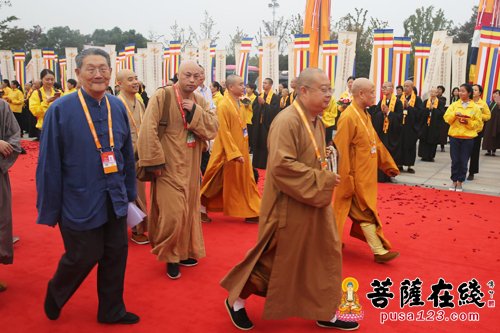 佛教-高僧云集 第四届世界佛教论坛52个国家代表嘉宾入场