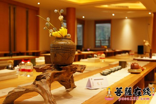 文物-中佛协副会长正慈大和尚出席慈光精舍古董茶品鉴会