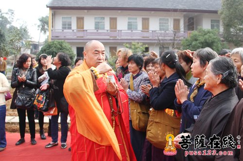 苏州报恩寺法师图片