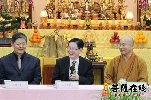 佛教-国宗局局长王作安一行参访香港观宗寺并看望老人