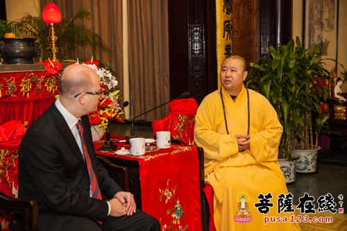 总理-捷克总理及夫人一行参访上海玉佛禅寺