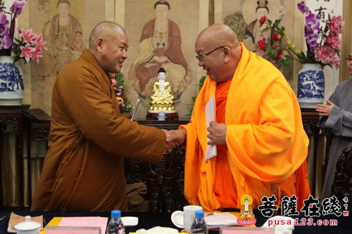苏州寒山寺寒山书院与云南佛学院西双版纳分院合作办学签约仪式隆重举行