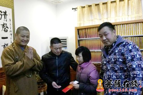 佛教-阜阳市佛教协会再施善举救助失学孤儿