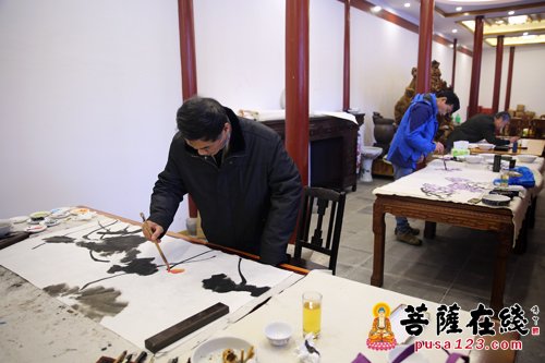挥毫泼墨 上海南山古寺举行迎新书画笔会活动