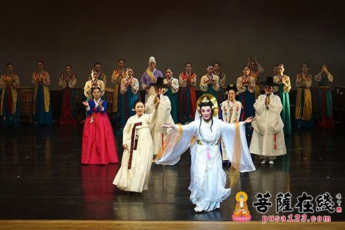佛教-悟演法师带领中国僧人佛艺亮相韩国 受高度评价