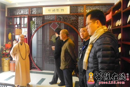上海松江区公安系统领导赴上海西林禅寺检查安全工作