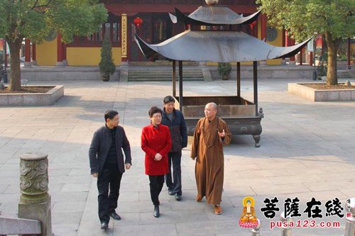 佛教-浙江绍兴柯桥区人大主任吴晓一行视察绍兴安康寺