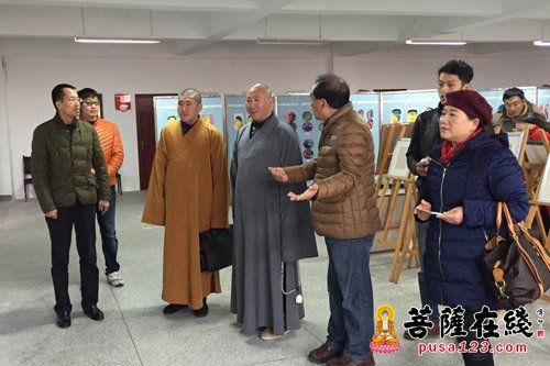 青城山-四川青城山泰安寺洪法大和尚赴青城山七一中学捐资助学