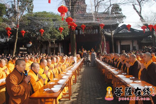 苏州寒山寺举行新年上堂大斋供僧法会