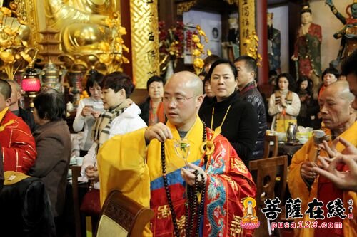 平安-上海西林禅寺举行元旦撞钟·慈善义拍系列活动