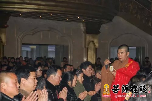 浙江会稽山龙华寺举行2016年新年吉祥撞钟法会