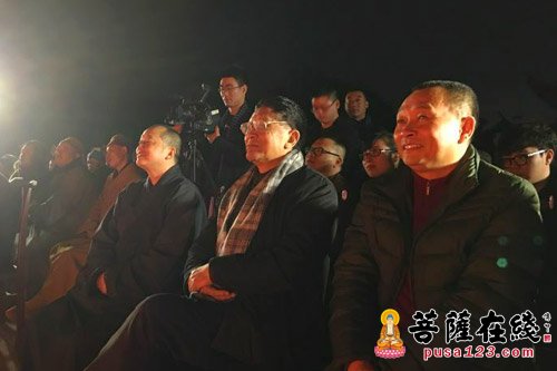 游本昌-游本昌老师赴重庆华岩寺开启重庆巡演第一站