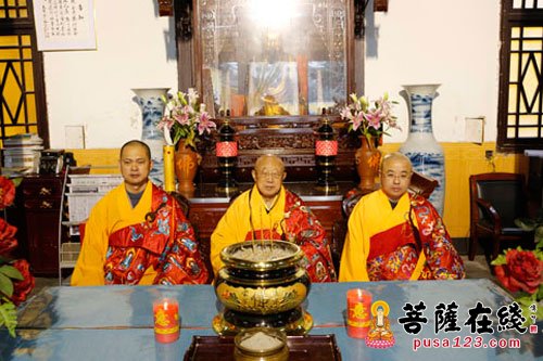 佛教-江苏常州天宁禅寺举行万年宝鼎安放仪式