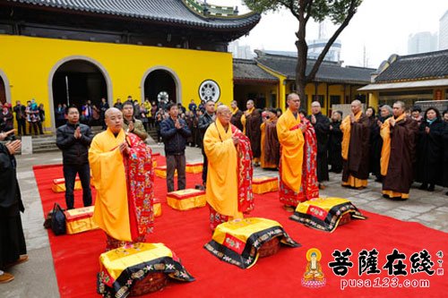 佛教-江苏常州天宁禅寺举行万年宝鼎安放仪式