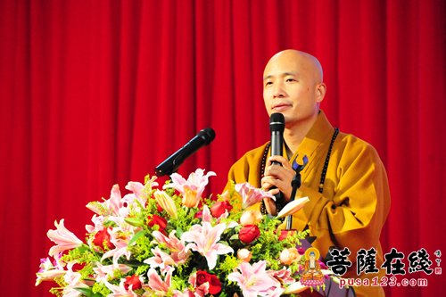 佛教-达照法师应邀赴文成县百丈漈镇作佛学文化讲座