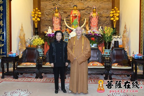 佛教-浙江省政协主席乔传秀一行赴普陀山调研工作