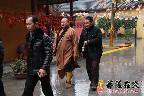 赵卫星-上海市委统战部副部长赵卫星一行赴南山古寺视察工作
