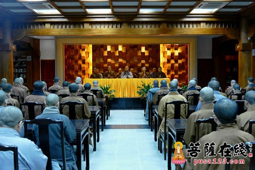 佛教-温州佛学院（男众部）召开2015级学僧第一学期总结会议