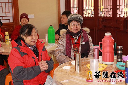 茶话会-上海南山古寺举行“品茗闻香·畅叙深情”茶话会