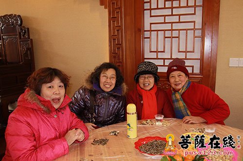 茶话会-上海南山古寺举行“品茗闻香·畅叙深情”茶话会