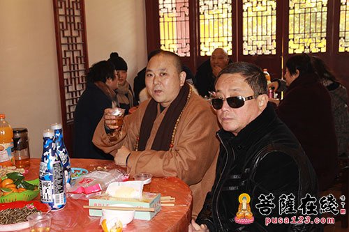 茶话会-上海南山古寺举行“品茗闻香·畅叙深情”茶话会