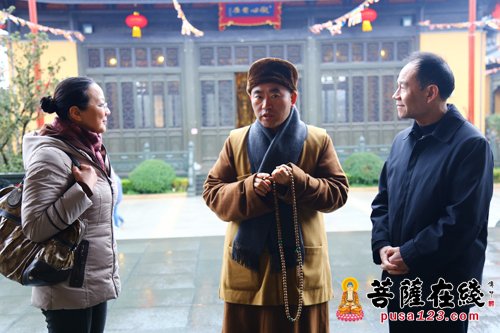 宁国-上海徐汇区政协主席韦源一行赴宁国禅寺走访慰问