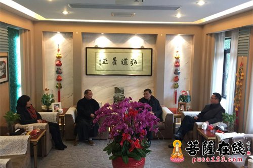 赵卫星-上海市委统战部副部长赵卫星一行赴万佛寺走访慰问
