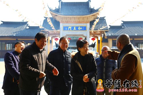 宁国-上海市民宗委花蓓主任一行赴宁国禅寺调研