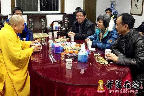 时政-奉贤区委常委统战部部长包蓓英一行赴上海洪福寺调研