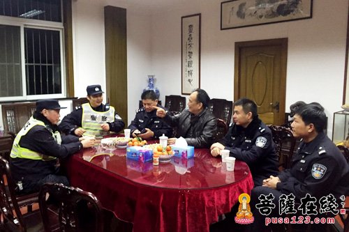 时政-奉贤区委常委统战部部长包蓓英一行赴上海洪福寺调研