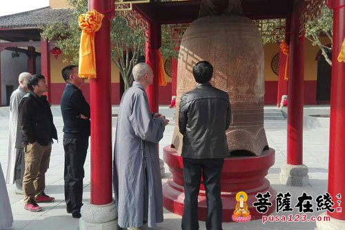 江西省宜春市副市长魏晓奎一行赴慈化寺调研